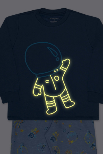 Pijama infantil moletinho astronauta - Brilha no escuro
